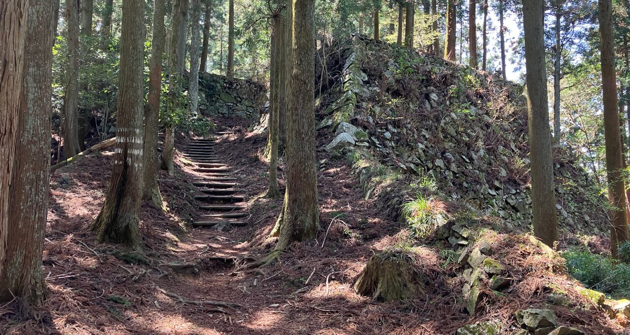 奈良の巨城　高取城
